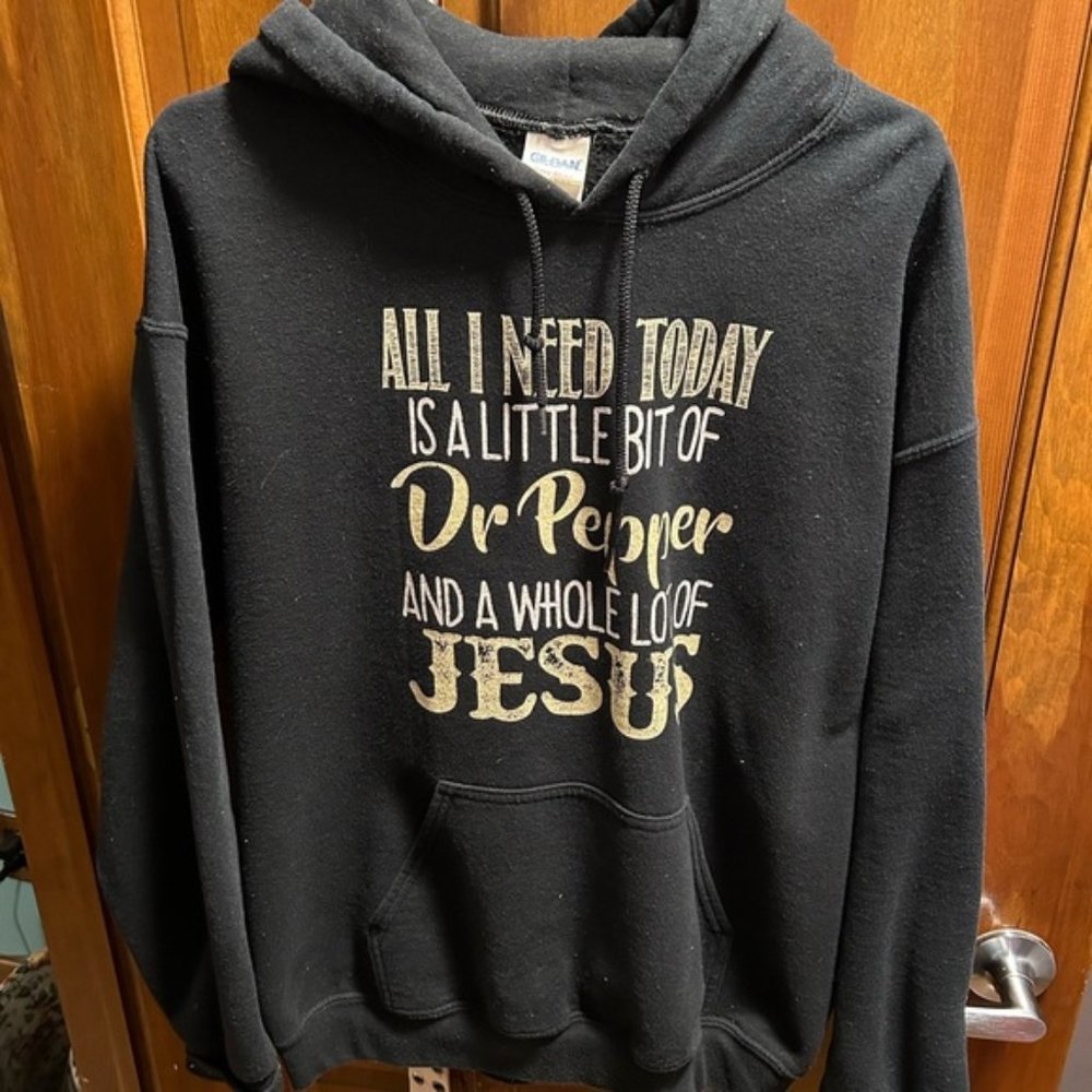 Sweatshirt from gilden size LARGE.